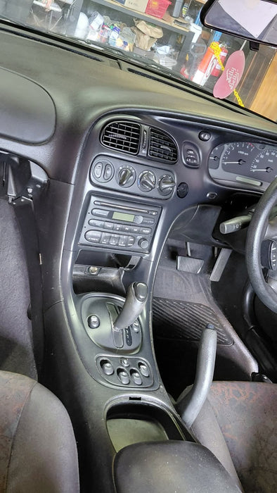 EX004 - VX Holden Commodore Sedan SII - EUROVOX Stereo/CD Radio w/ CODE - P/N: 92080104