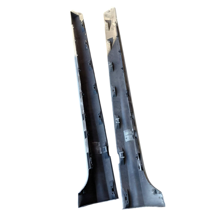 A298 - VF Holden Commodore Sedan - Sideskirt (PAIR) - NITRATE SILVER #636R