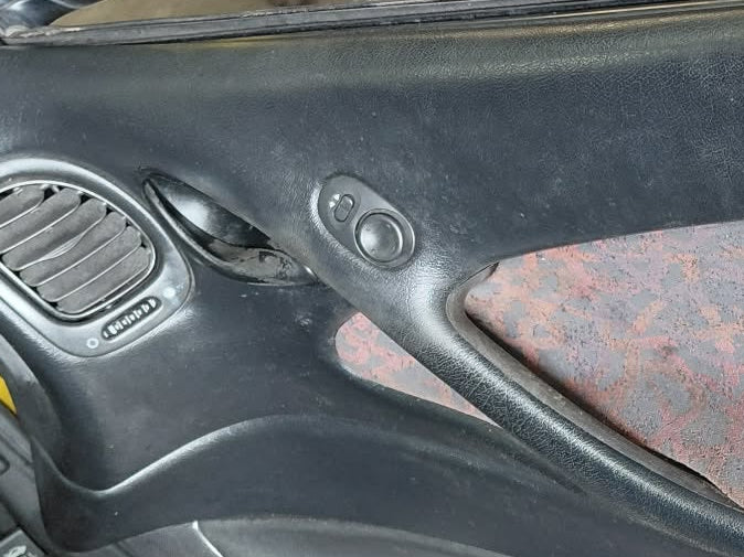EX004 - VX Holden Commodore Sedan SII - Power Mirror Switch GENUINE - BLACK