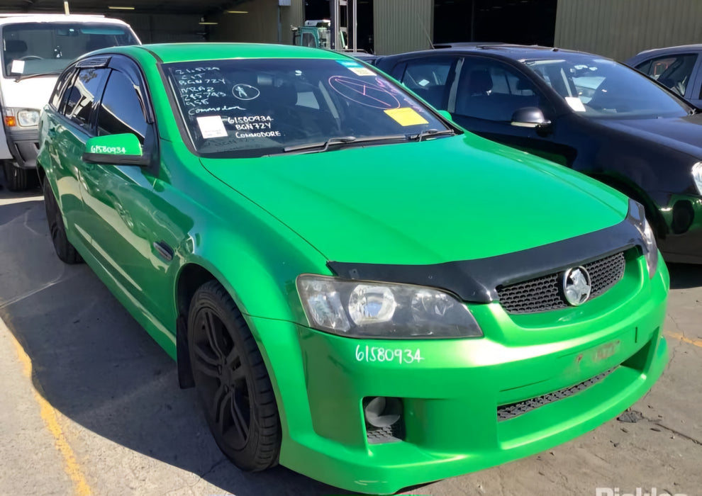 A211 - VE Holden SV6 WAGON - Door Passenger Rear Atomic Green #609R