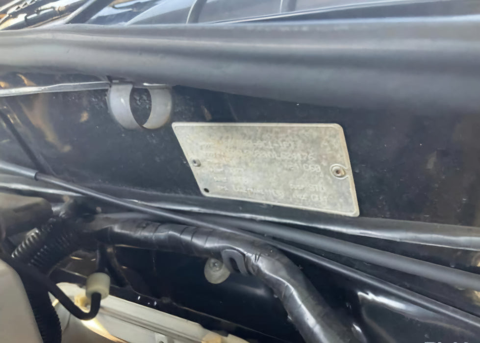 A254 - VS Holden Commodore Utility SERIES III - Ute Tub Rope Rails - Drivers Side - ALASKAN WHITE #J064