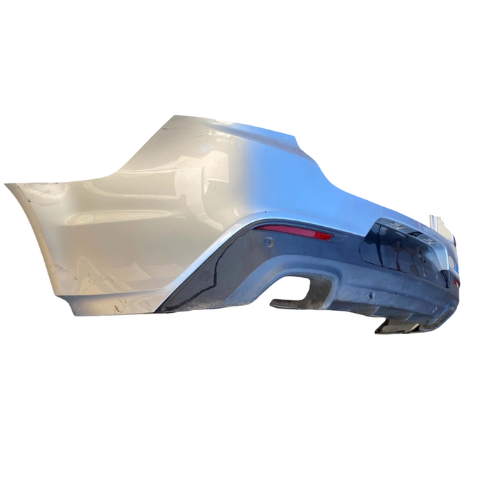 Da2107 - VF Holden Commodore Sedan - Rear Bar w/ Diffuser & Reflectors - Nitrate Silver #636R