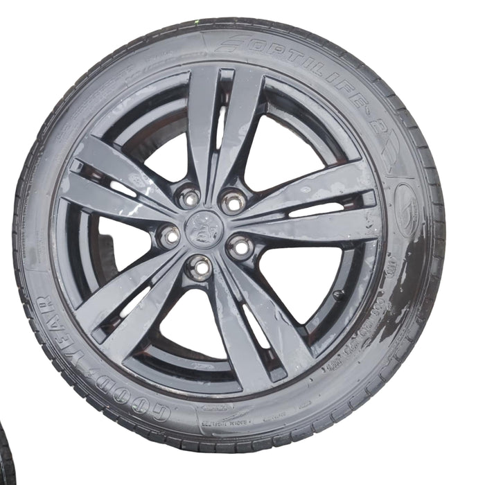 A202 - VE/ VF Holden Commodore - 18" Wheels Set of 4 with Tyres