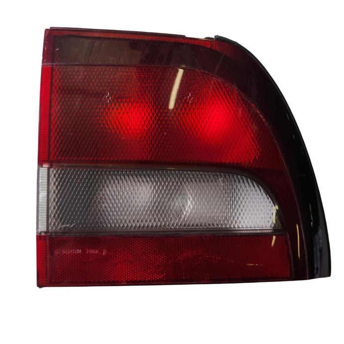 A283 - VS Holden Statesman - Taillight - DRIVERS SIDE