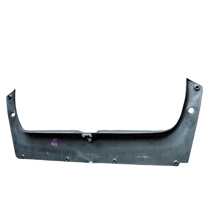 A302 - VY Holden Commodore Sedan - Beaver Trim Panel
