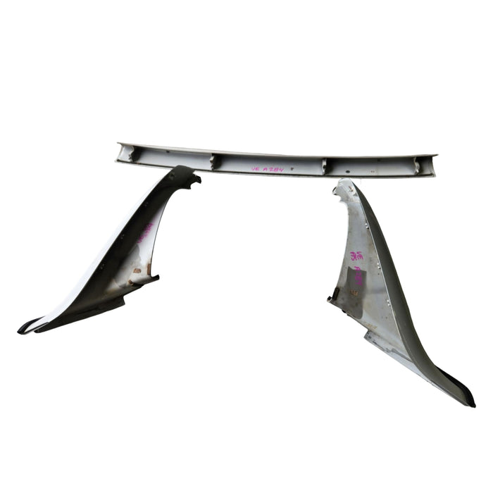 A284 - VE Holden Commodore Ute - Sailplane - HERON WHITE #679F