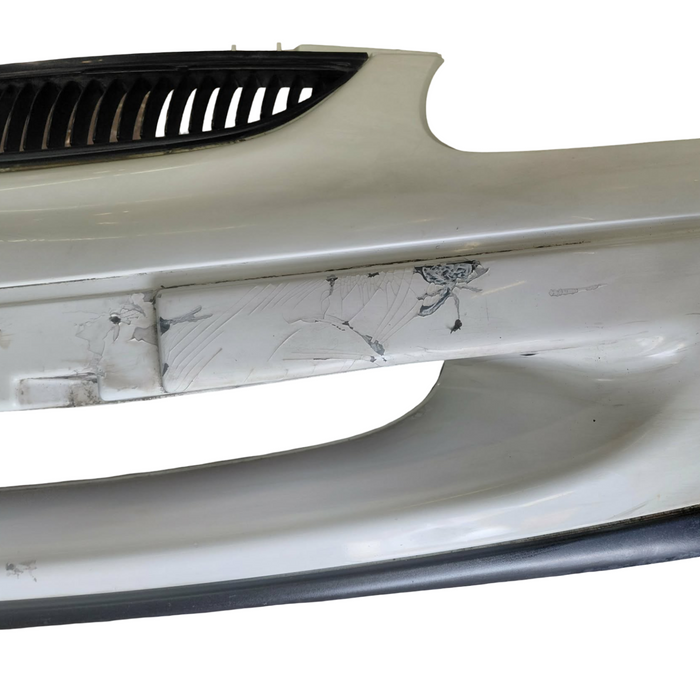A231 - VT SERIES I Holden Commodore SEDAN - Front Bumper Bar w/ Upper Grille - HERON WHITE #J023