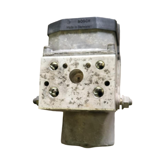 #vyss002 - VY SS Holden Commodore Sedan - ABS Module 590