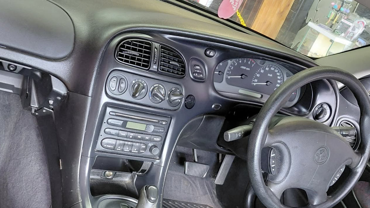 EX004 - VX Holden Commodore Sedan SII - Power Outlet/Lighter Socket