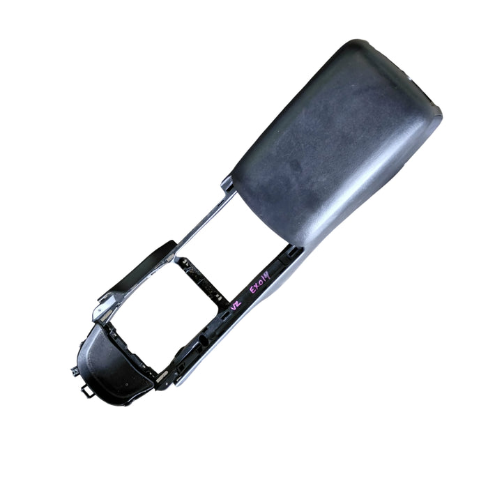 EX014 - VZ Holden Commodore Sedan - Centre Console w/ Rear Vents & Lid - TRIM #81i