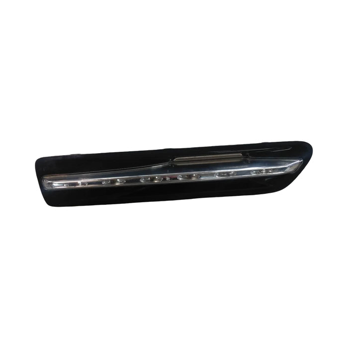 da3-017 - WM / WN Holden Statesman / Caprice DRIVERS SIDE Guard Blinker Phantom Black #690F
