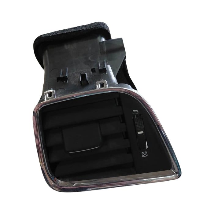 da3-58 - VF Holden Commodore - PASSENGER SIDE Air Vent