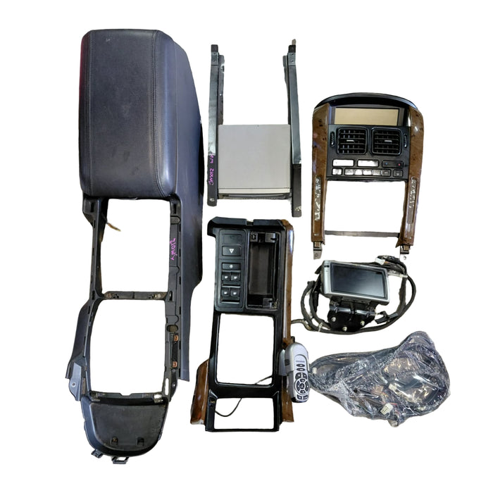 JM012 - WK Holden Statesman - Sat-Nav, Centre Console & Dash Display Set - BLACK/WOODGRAIN