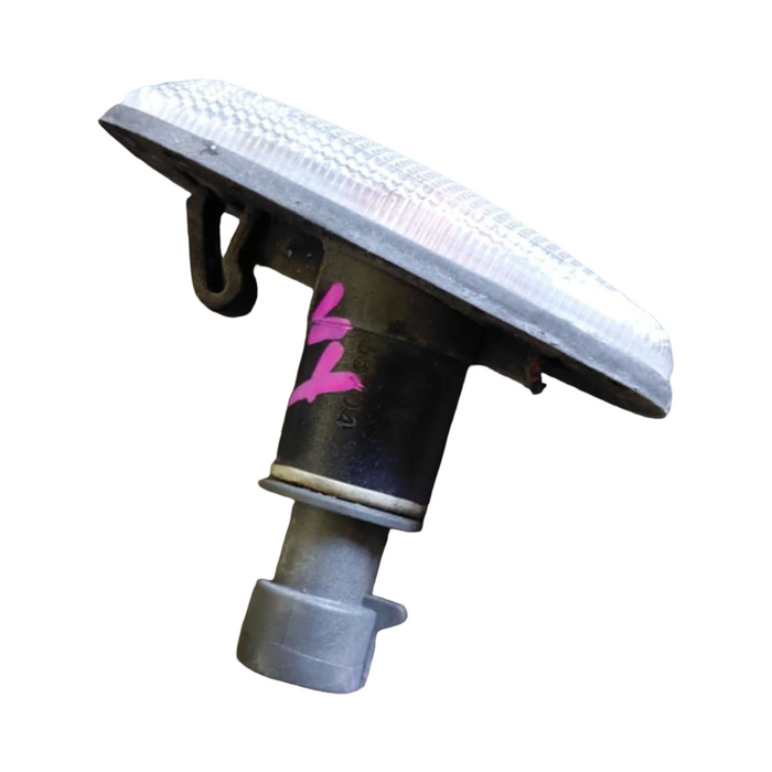 A302 - VY Holden Commodore Sedan - Guard Blinker (INTERCHANGEABLE) Genuine