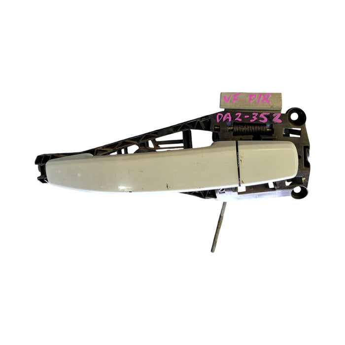 Da2-352 - VF Holden Commodore - Passenger Rear Door Handle