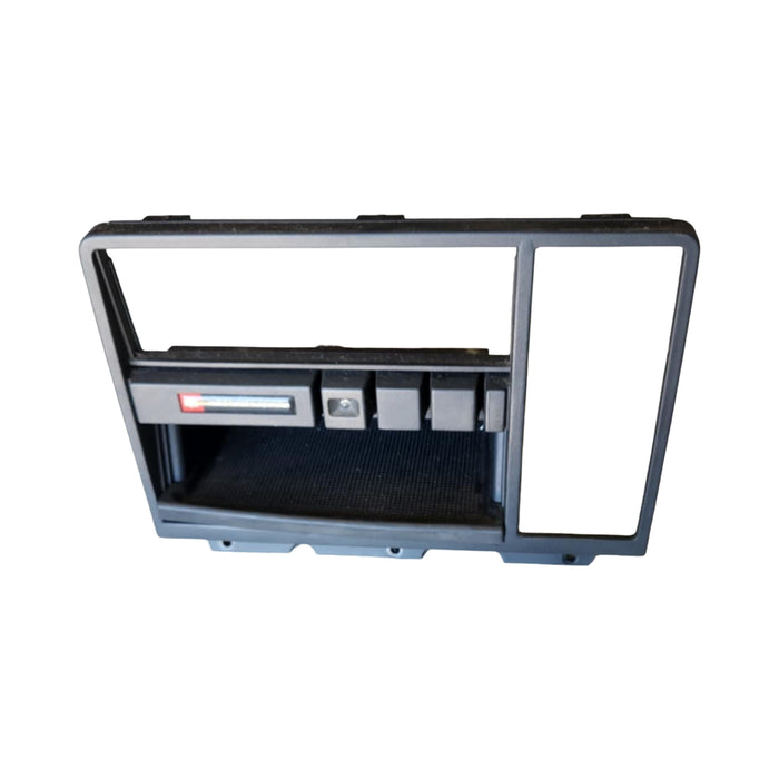 A263 - VS Holden Executive Wagon - Stereo Surround - TRIM #15i