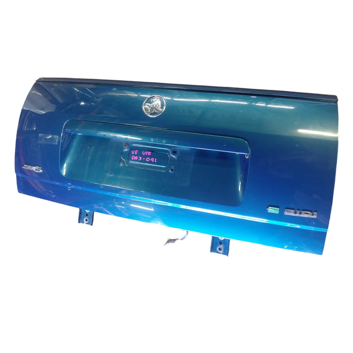 da3-091 VE Holden Commodore SV6 Utility Tailgate with Hinges and Numberplate Garnish Chlorophyl #717U