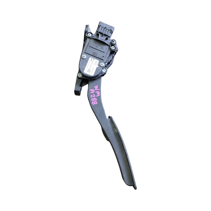 A288 - WM Holden Caprice V - Accelerator Pedal GENUINE - V8 AUTO