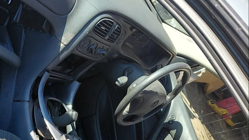 EX006 - VT Series II Holden Commodore Sedan - Dash Facia w/ Switches & Dash Vents - TRIM: #17i