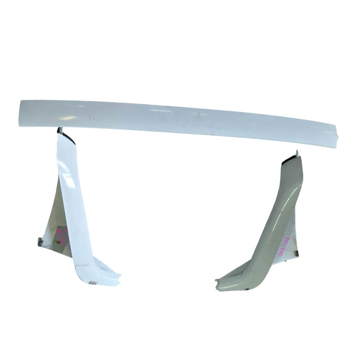 da3-063 VE / VF SS Holden Commodore Utility - Complete Sailplane Herron White #679F