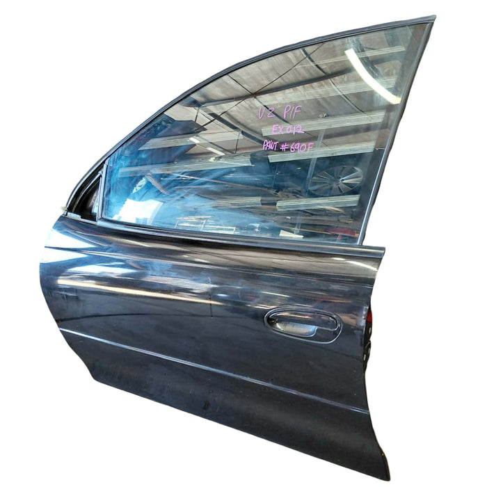 Ex012 - VZ Holden Commodore SV6 - Passenger Front Door (Phantom Black #690F)
