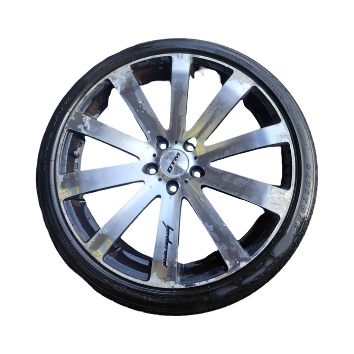 A279 - VE SV6 Holden Commodore - 20" Venerdi Cosmic Wheel/Tyres  (SET of 4)