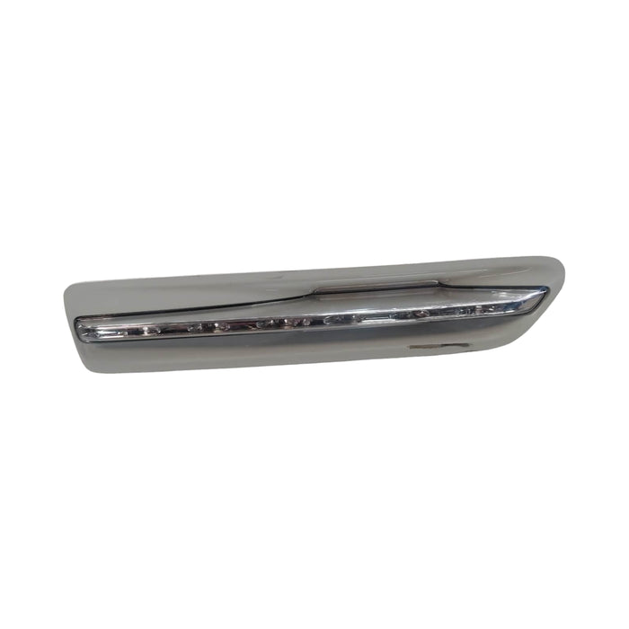 da3-015 - WM / WN Holden Statesman / Caprice DRIVERS SIDE Guard Blinker Heron White #679F