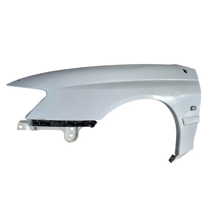 JMSS - VY SS Holden Commodore SEDAN - Passenger's Front Guard w/ Blinker - HERON WHITE #679F