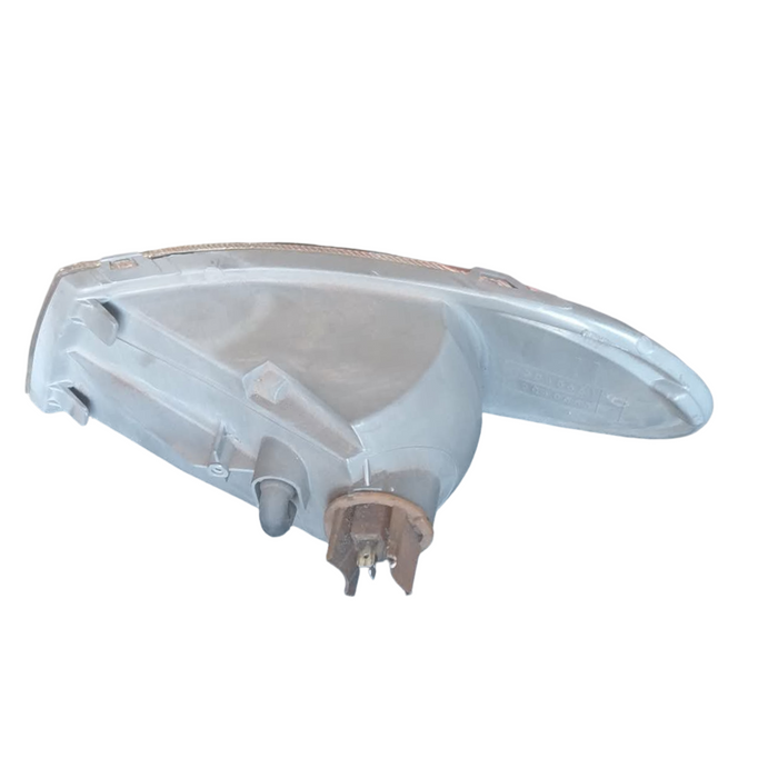 A257 - VS Holden Commodore SEDAN - Front Blinker Driver's Side GENUINE