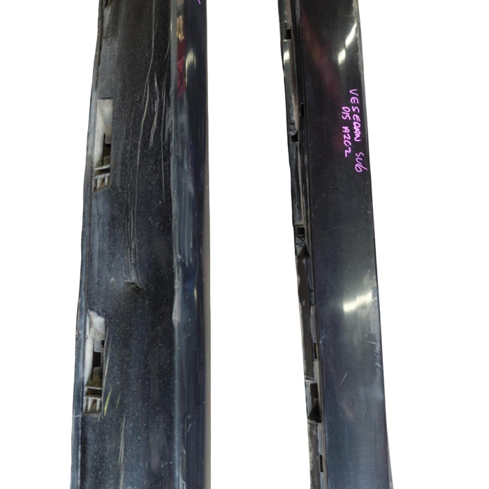 A202 - VE Holden Commodore SS / SV6 Sedan - Sideskirt - PAIR - PHANTOM BLACK #690F