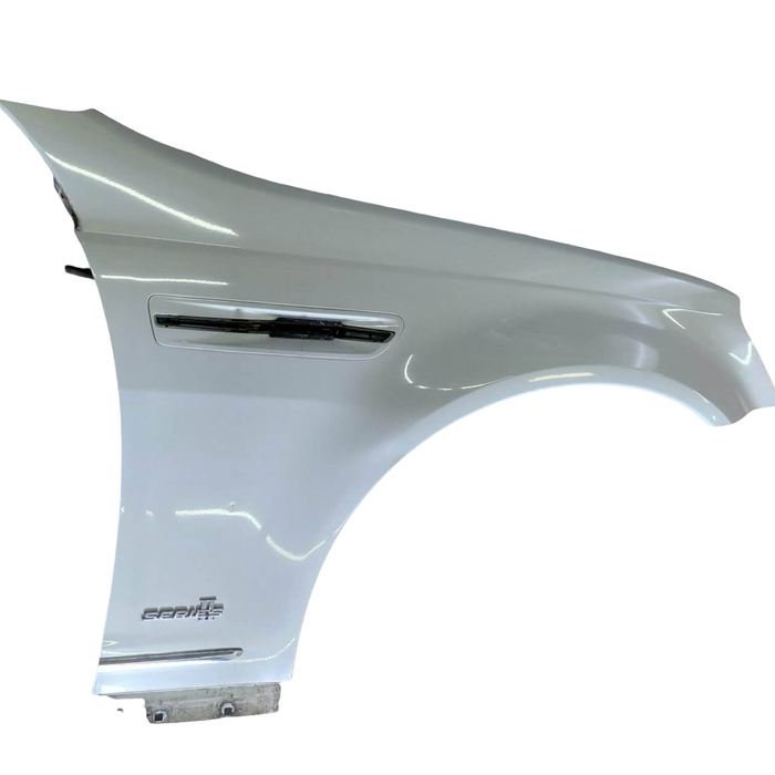 A288 - WM / WN Holden Caprice V - DRIVERS SIDE Guard with Badge and Guard Blinker - HERON WHITE #679F