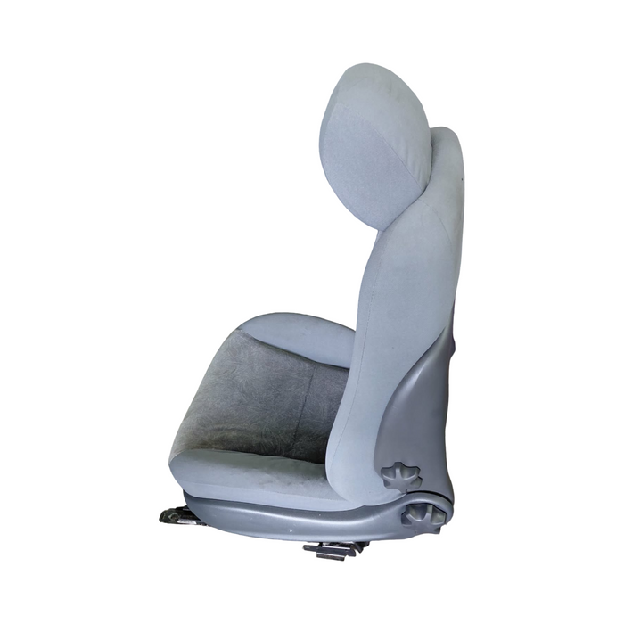 A231 - VT Holden Commodore  - Front Seat w/ Seat Rails  (PAIR) CLOTH TRIM #17i