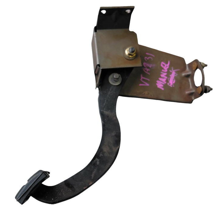 A231 - VT SERIES I Holden Commodore SEDAN - Manual Clutch Pedal V6 GENUINE