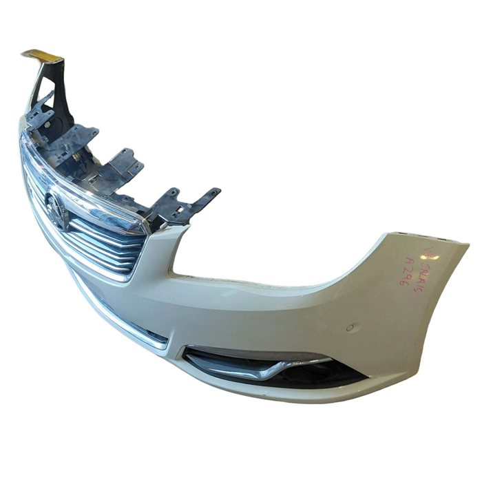 A296 - VF Holden Calais Sedan - Front Bar with Grilles and Bezels Heron White #679F