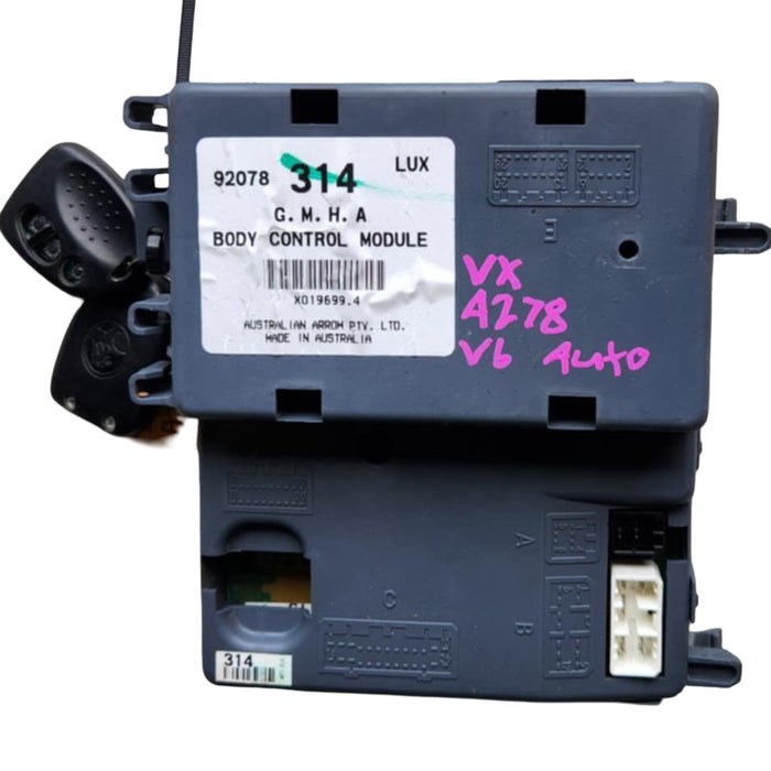 A278 - VX Holden Commodore Sedan (2001) - BCM V6 AUTO - 314 LUX includes Key-FOB