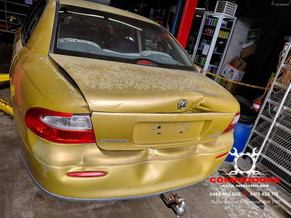 EX004 - VX Holden Commodore Sedan SII - Bootlid Actuator