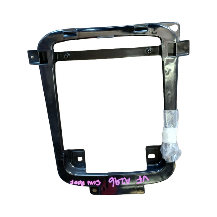 A296 - VF Holden Calais Sedan - Interior Light Bracket