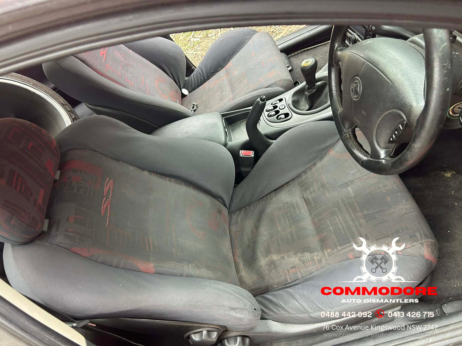 VXSS001 - VX SS HOLDEN COMMODORE SEDAN - SS Doorcard (SET) Cloth Red