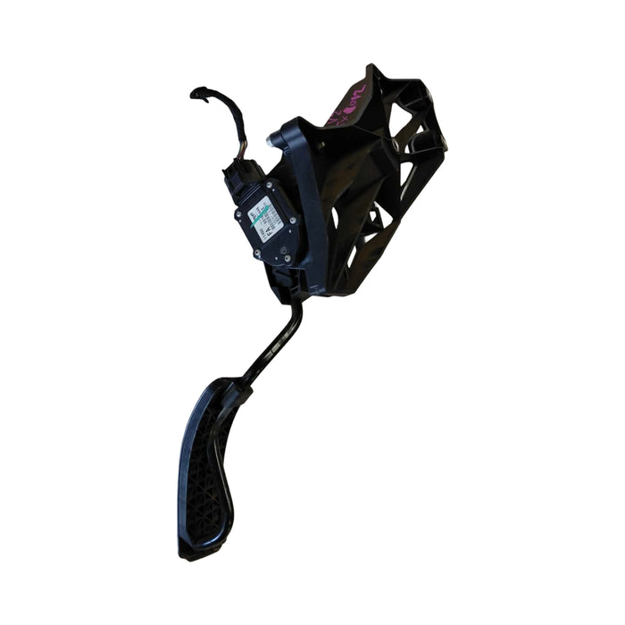 Ex012 - VZ Holden Commodore SV6 - Accelerator Pedal