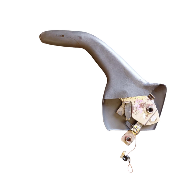 A301 - VT HOLDEN COMMODORE - Handbrake Lever GENUINE - TRIM #17i