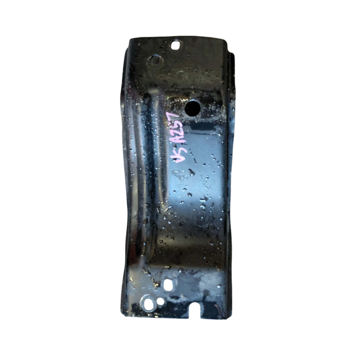A257 - VS Holden Commodore SEDAN - Cross Member Tail Shaft Loop