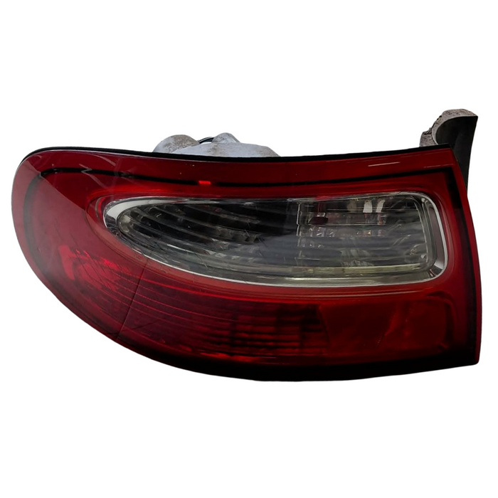 A261 - VT / VX Holden Berlina Sedan V6 Auto - PASSENGER SIDE Taillight GENUINE