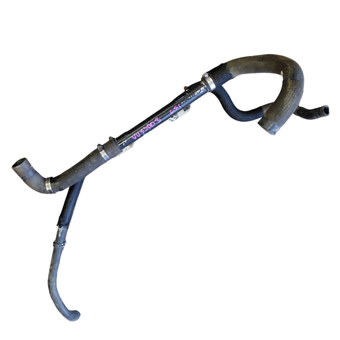 VUSS003 - VU SS HOLDEN COMMODORE - Radiator Cross Over Hose V8 AUTO LS1