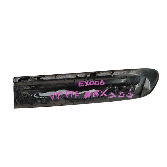 EX006 - VT Holden Commodore - Passenger's Front Guard Mould - BLACK/CHROME