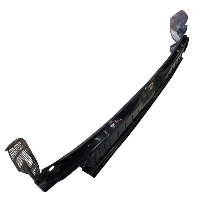 A270 - VN Holden Commodore Sedan - Wiper Cowl