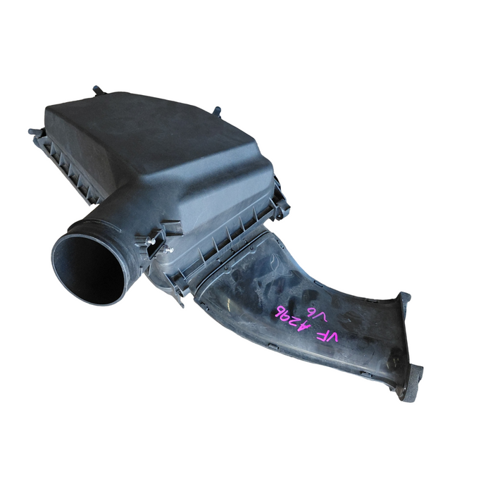 A296 - VF Holden Calais Sedan V6 LFX - Airbox and air intake duct