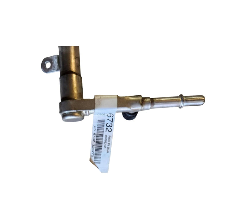 A243 - VE HOLDEN COMMODORE SEDAN - Injector Rail (AUTO-V6)