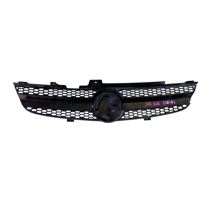 Ex012 - VZ Holden Commodore SV6 - Front Grille with Chrome Badge