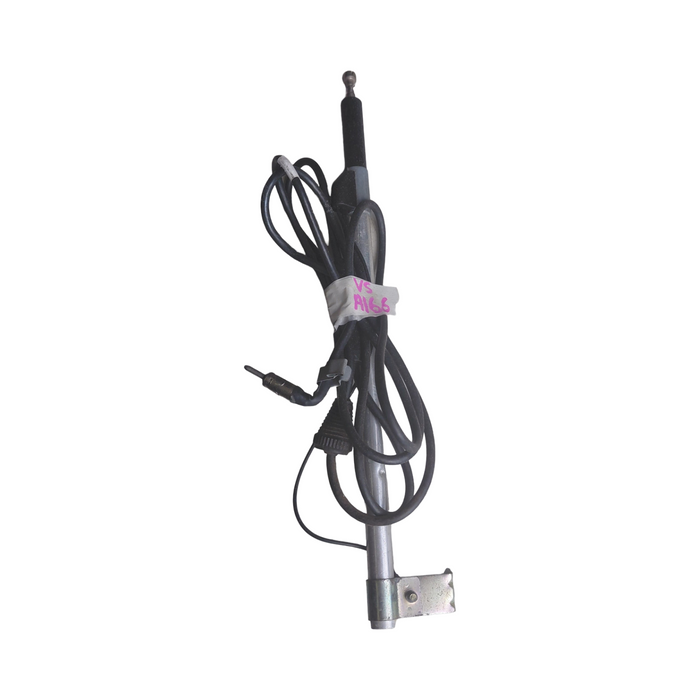 A166 - VS Holden Commodore Sedan (1997) - Manual Antenna