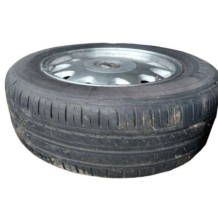 WH001 - WH Holden CAPRICE - 16" Wheels with Centre Caps (SET of 4) 215/60R16 92H